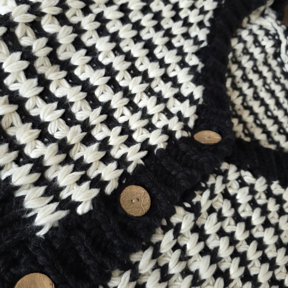 Vici Black and Cream Knit Cardigan - Picture 2 of 3
